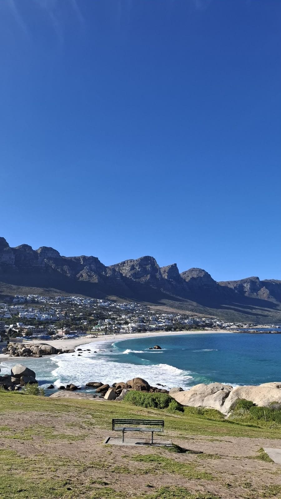 Camps Bay Lookout, Clear Morning — photo 1